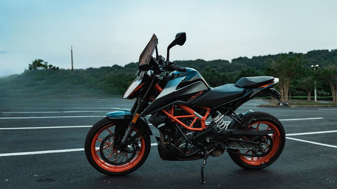 KTM Duke 390